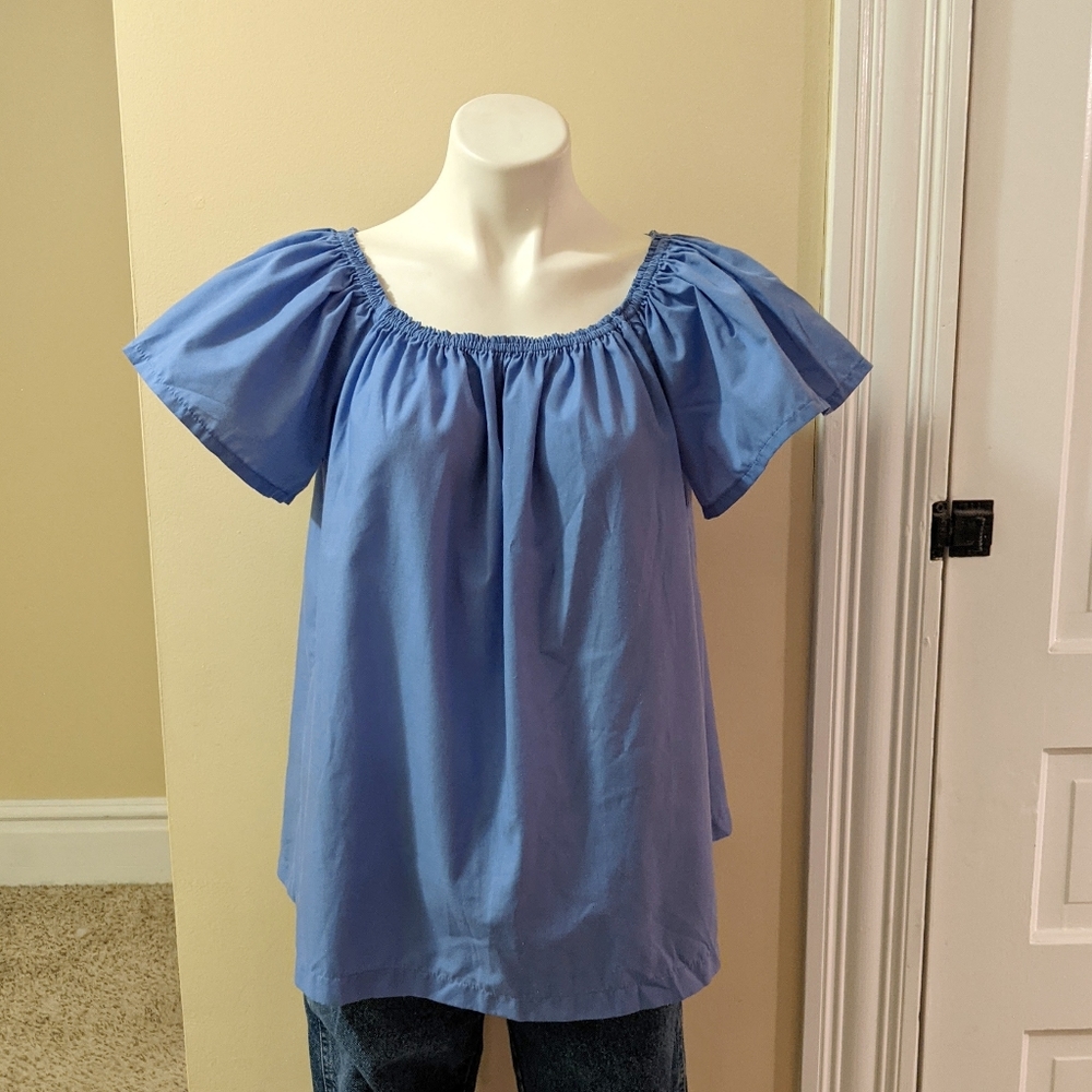 Vintage light blue with elastic around neck peasant style top. Size xl